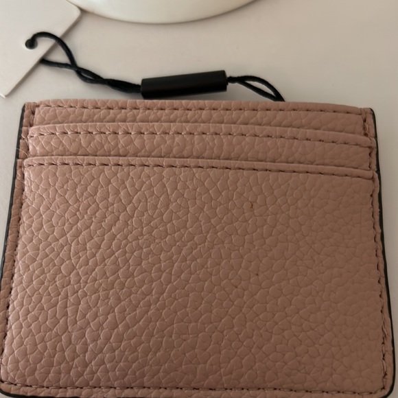 New never used Calvin Klein card holder - Picture 3 of 3